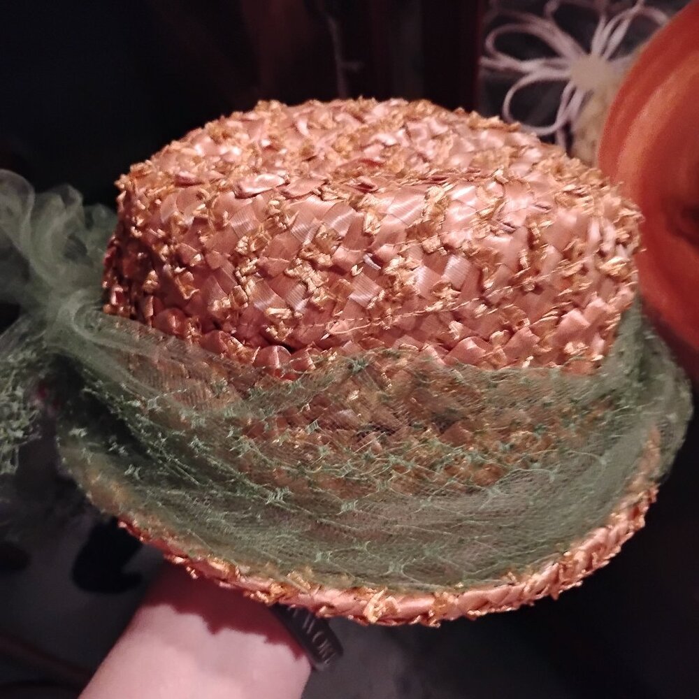 Woman's vintage retro hat